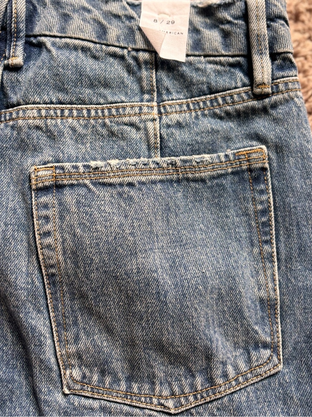 Good American 90s Wide Leg Straight Jeans NWT 8/29 Distressed Raw Hem - Picture 12 of 13
